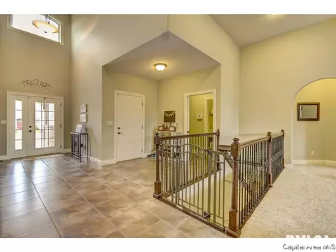 2713 Newcastle Ct, Springfield, IL 62712 photo 5