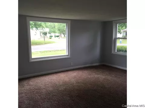 75 Lilac Ln, Springfield, IL 62702 photo 6