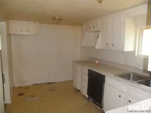3322 Enos, Springfield, IL 62702 photo 4