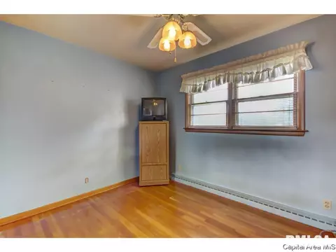 19 Sunnyside Dr, Springfield, IL 62702 photo 14