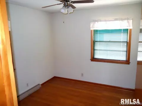 2068 N 5th, Springfield, IL 62702 photo 9