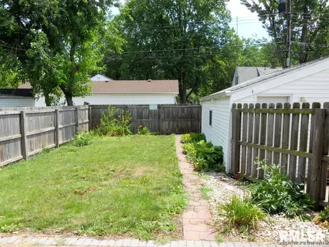 2068 N 5th, Springfield, IL 62702 photo 10