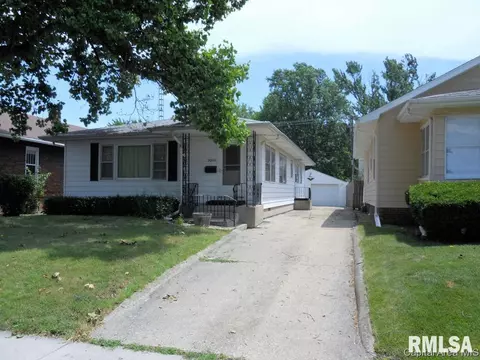 2068 N 5th, Springfield, IL 62702 photo 2