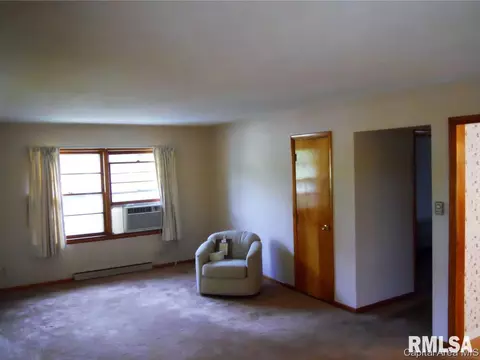 2068 N 5th, Springfield, IL 62702 photo 3