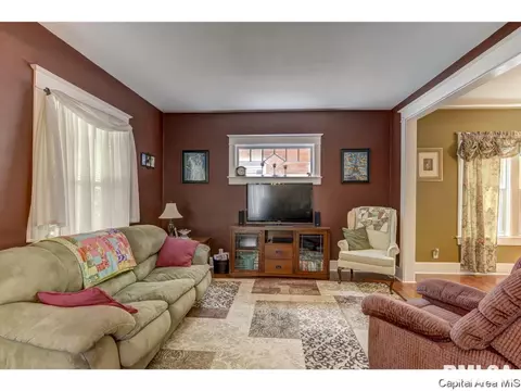 827 S Illinois St, Springfield, IL 62704 photo 8