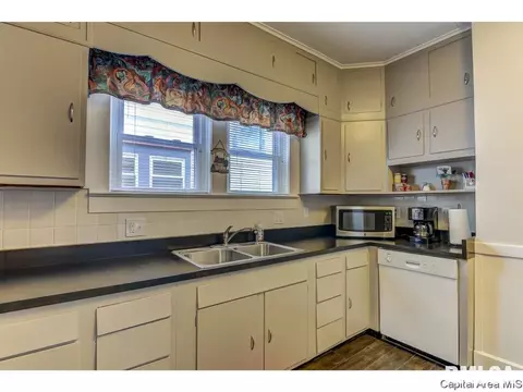 827 S Illinois St, Springfield, IL 62704 photo 17