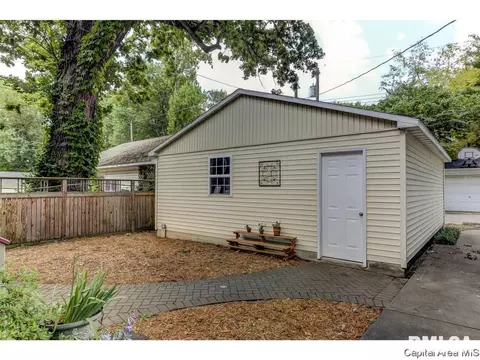 827 S Illinois St, Springfield, IL 62704 photo 32