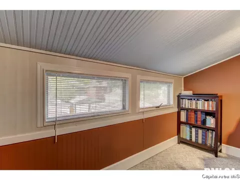 827 S Illinois St, Springfield, IL 62704 photo 25