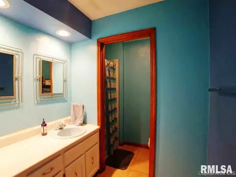 2225 Trowbridge Rd, Springfield, IL 62703 photo 9