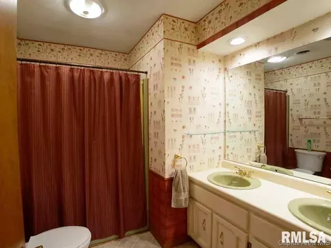 2225 Trowbridge Rd, Springfield, IL 62703 photo 7