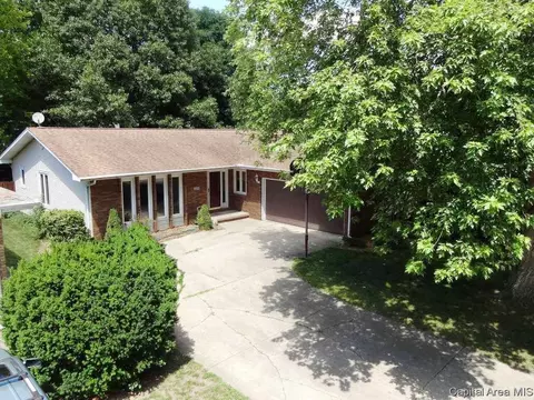 2225 Trowbridge Rd, Springfield, IL 62703 photo 1