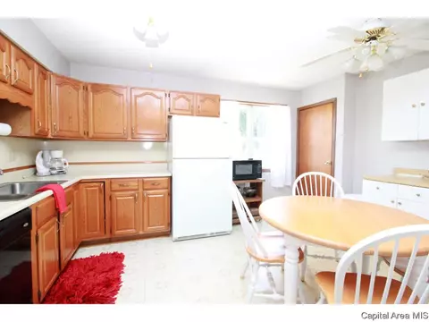 2744 Sandgate Rd, Springfield, IL 62702 photo 2