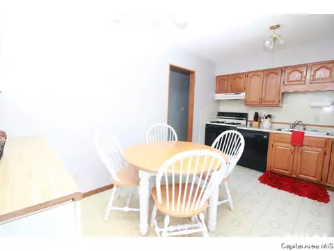 2744 Sandgate Rd, Springfield, IL 62702 photo 3