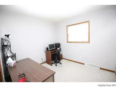 2744 Sandgate Rd, Springfield, IL 62702 photo 9