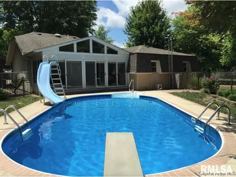 3100 Rutgers Dr, Springfield, IL 62704 photo 2