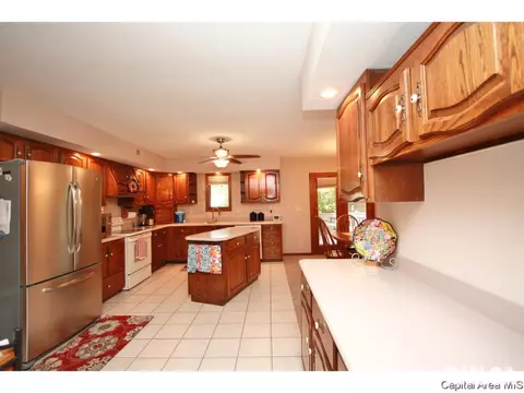 6261 Westwind Dr, Springfield, IL 62711 photo 5