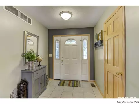 1404 Summershade Dr, Springfield, IL 62712 photo 9