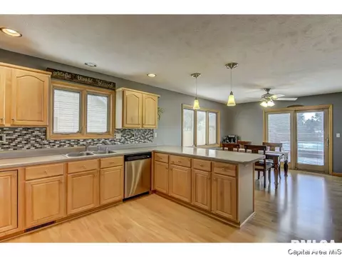 1404 Summershade Dr, Springfield, IL 62712 photo 18