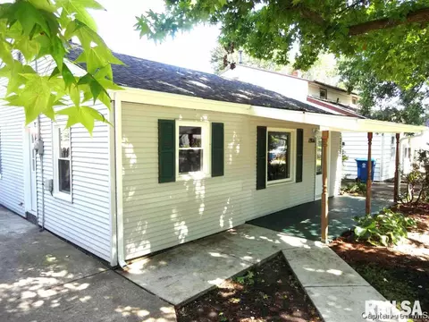 1916 N 21st St, Springfield, IL 62702 photo 3