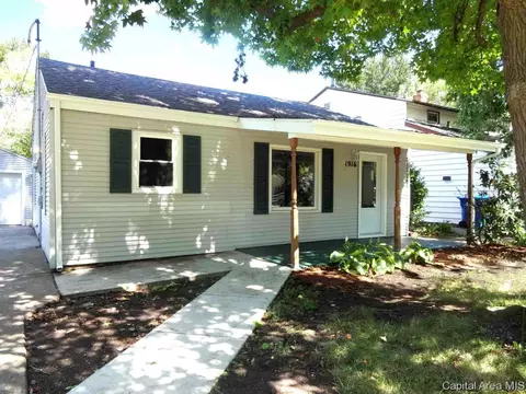 1916 N 21st St, Springfield, IL 62702 photo 1