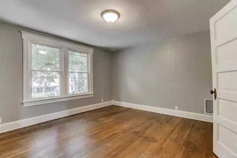 712 S Douglas Ave, Springfield, IL 62704 photo 18