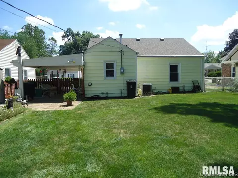 3025 Louise Ln, Springfield, IL 62702 photo 3