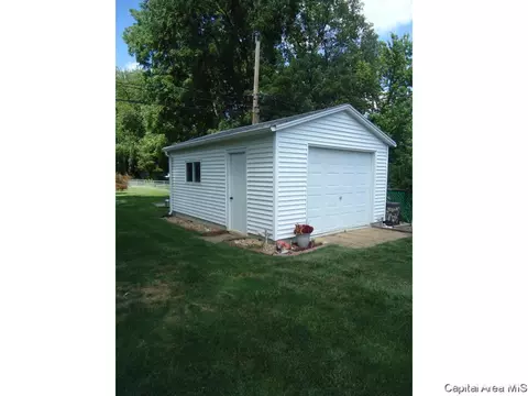 3025 Louise Ln, Springfield, IL 62702 photo 5