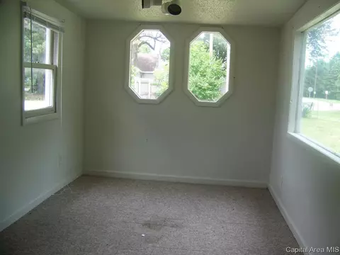 4258 Old Route 36, Springfield, IL 62707 photo 9