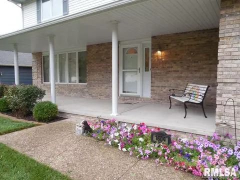 1609 Clearview Dr, Springfield, IL 62704 photo 2