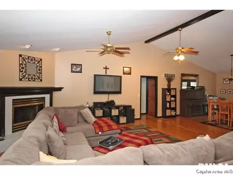 63 Buckhorn Dr, Springfield, IL 62707 photo 3