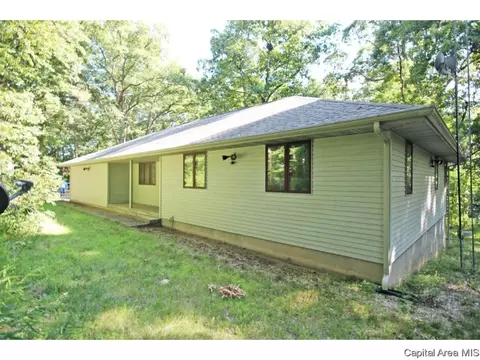 59 State Highway 111, Waverly, IL 62692 photo 1
