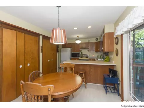 4 S Red Oak Ln, Springfield, IL 62712 photo 12