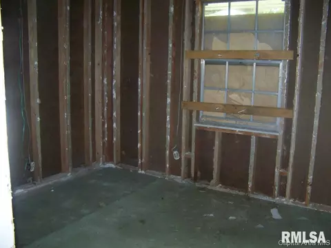 2212 Joyce Ln, Springfield, IL 62703 photo 5