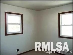 210 N Cedar, Abingdon, IL 61410 photo 7