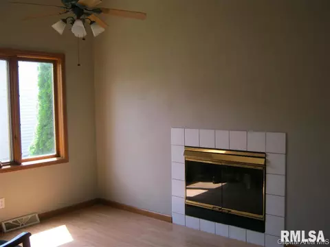 3100 Cascade Dr, Springfield, IL 62704 photo 12