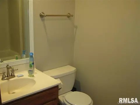 3100 Cascade Dr, Springfield, IL 62704 photo 11