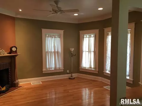 526 S Douglas, Springfield, IL 62704 photo 6