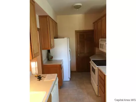 526 S Douglas, Springfield, IL 62704 photo 8