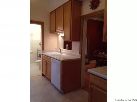 526 S Douglas, Springfield, IL 62704 photo 10