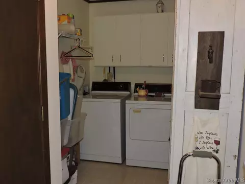 406 W Eureka St, Athens, IL 62613 photo 21