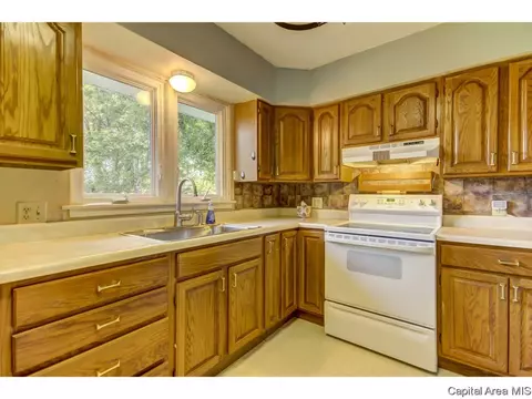 2005 Fairway, Springfield, IL 62704 photo 8