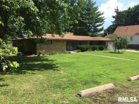 521 W Maple, Springfield, IL 62702 photo 1