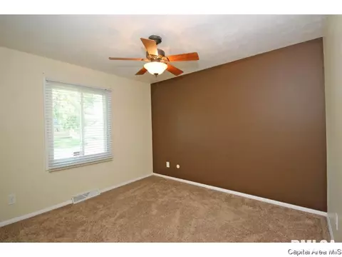 3024 Somerton, Springfield, IL 62702 photo 16