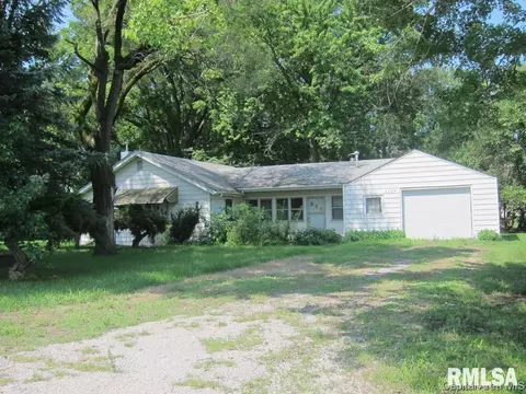 4105 3rd St, Springfield, IL 62703 photo 2