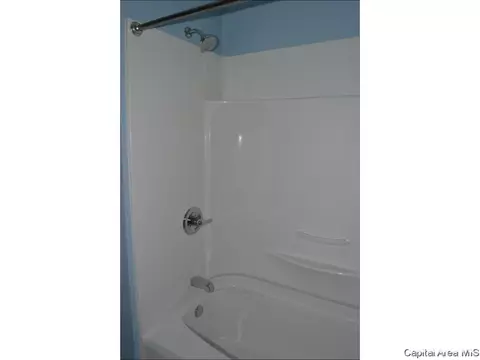 16 Bel Aire Dr, Springfield, IL 62703 photo 12
