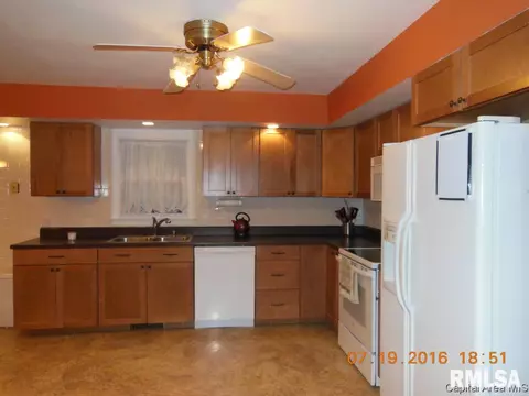 3645 Sheffield, Springfield, IL 62703 photo 2