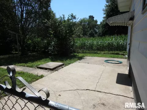 2416 Hedge Ln, Springfield, IL 62707 photo 21