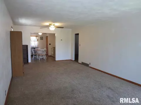 2416 Hedge Ln, Springfield, IL 62707 photo 12