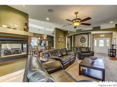 1001 Latigo Ln, Springfield, IL 62712 photo 9