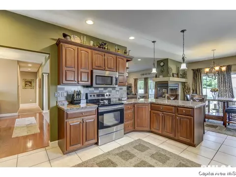 1001 Latigo Ln, Springfield, IL 62712 photo 18